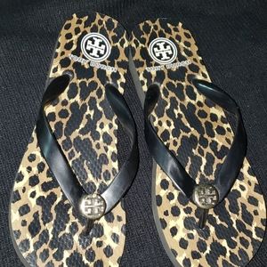 Tory burch flip flops